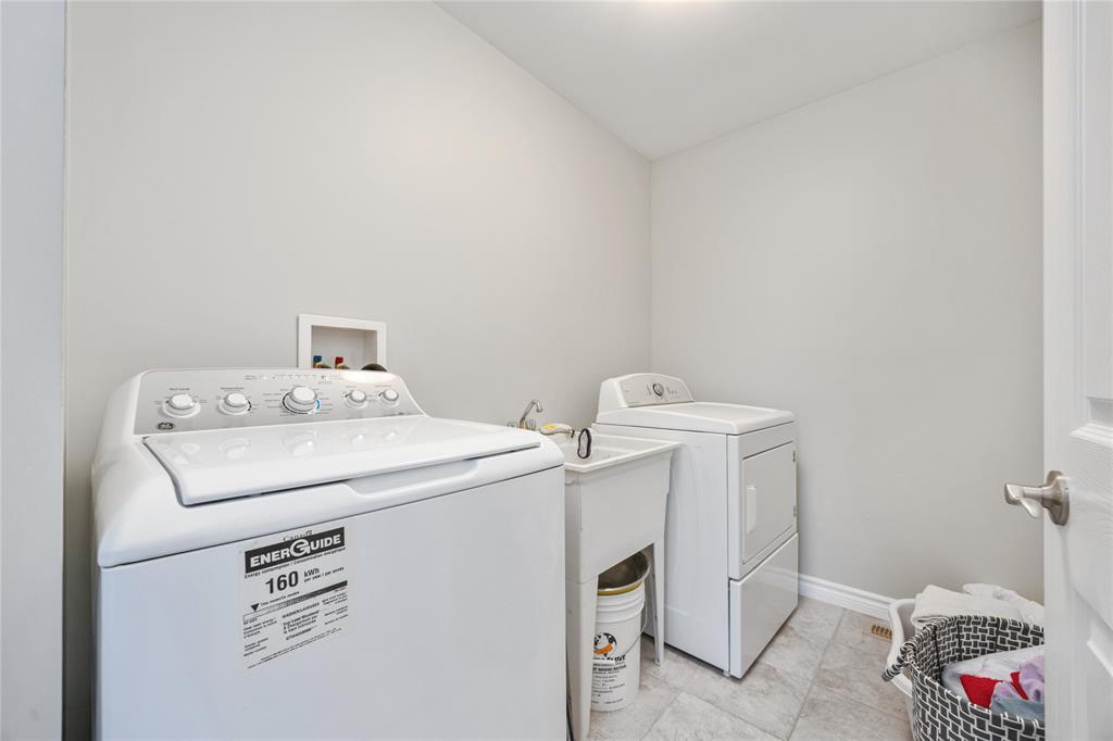 100 Sandpiper Drive, Sarnia, ON