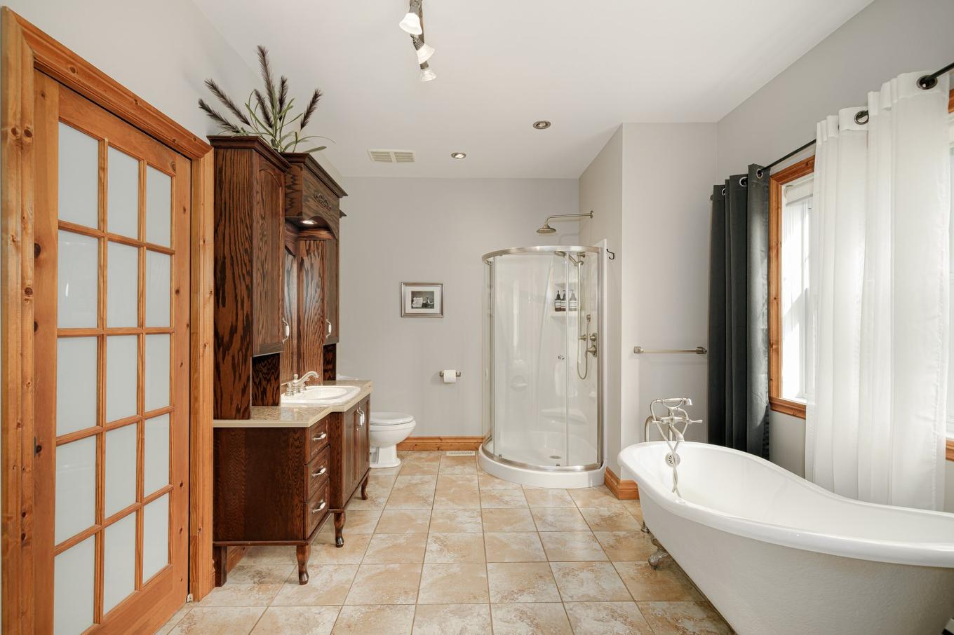 Salle de bains - 61 Rue Éliette, Saint-Côme, QC - Indoor Photo Showing Bathroom