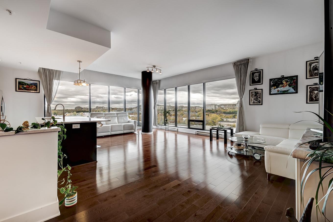 Salon - Ph1005-4293 Rue Jean-Talon O., Montréal (Côte-Des-Neiges/Notre-Dame-De-Grâce), QC - Indoor Photo Showing Living Room