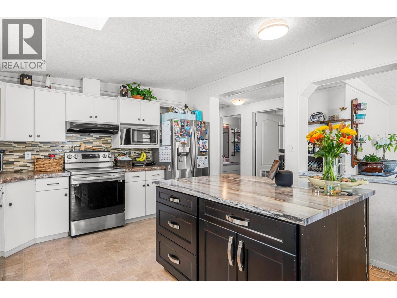 15401 Kalamalka Lake Road Unit# 210, Coldstream, BC