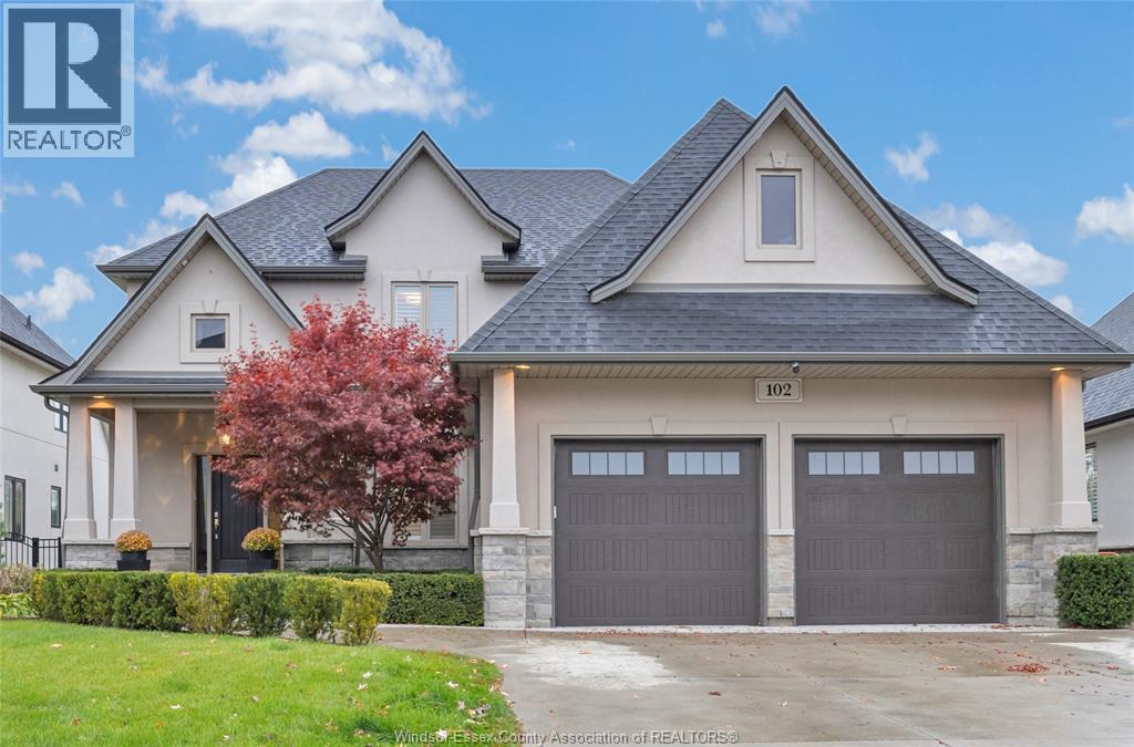102 Hayes Avenue, Tecumseh, ON - Outdoor With Facade