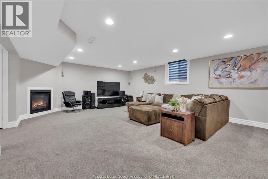 102 Hayes Avenue, Tecumseh, ON - Indoor Photo Showing Basement