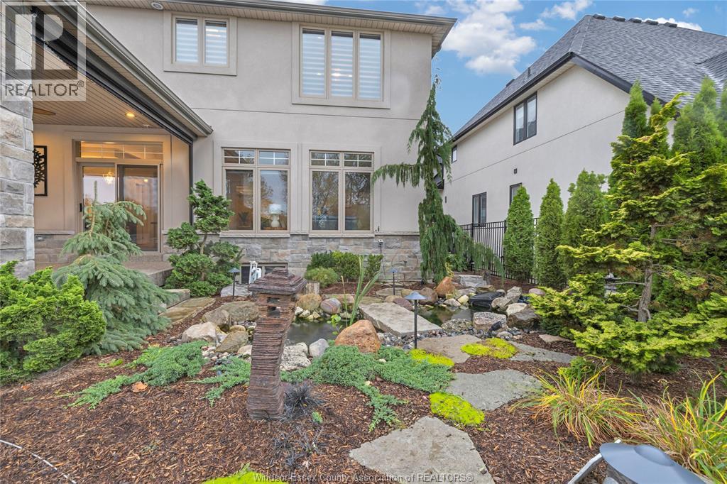 102 Hayes Avenue, Tecumseh, ON - Outdoor