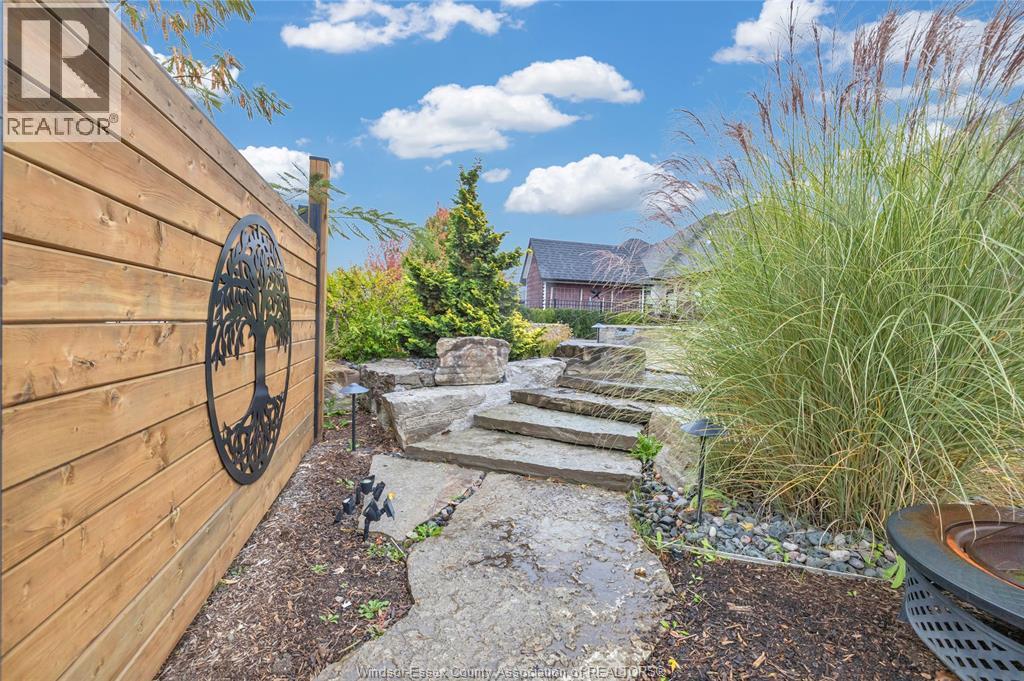 102 Hayes Avenue, Tecumseh, ON - Outdoor With View