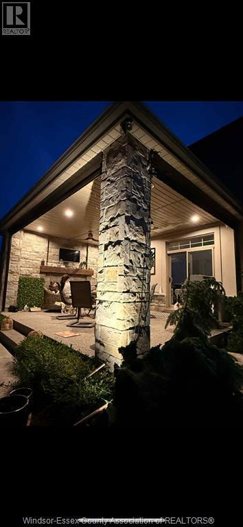 102 Hayes Avenue, Tecumseh, ON - Outdoor