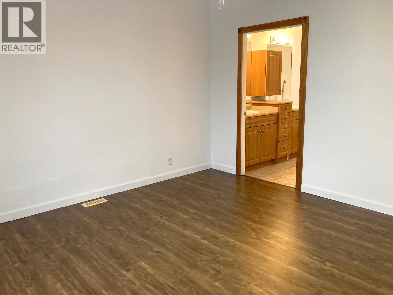 primary bedrm - 1510 Trans Canada Highway Unit# 63, Sorrento, BC