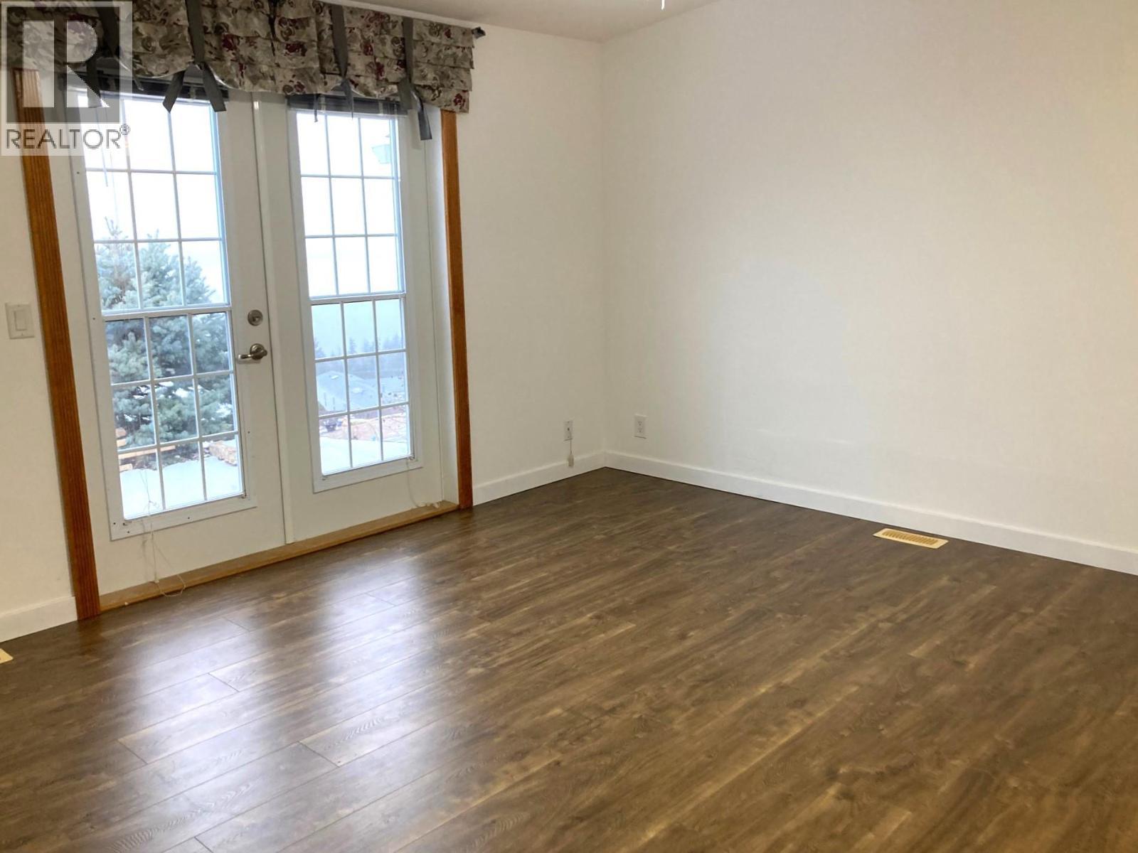 primary bedrm - 1510 Trans Canada Highway Unit# 63, Sorrento, BC