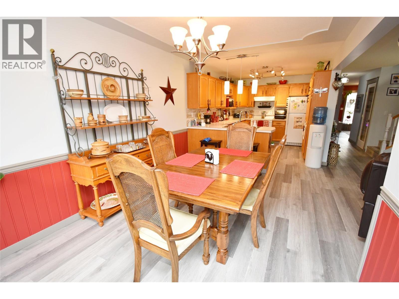 4404 20 Street Unit# 3, Vernon, BC - Indoor Photo Showing Dining Room