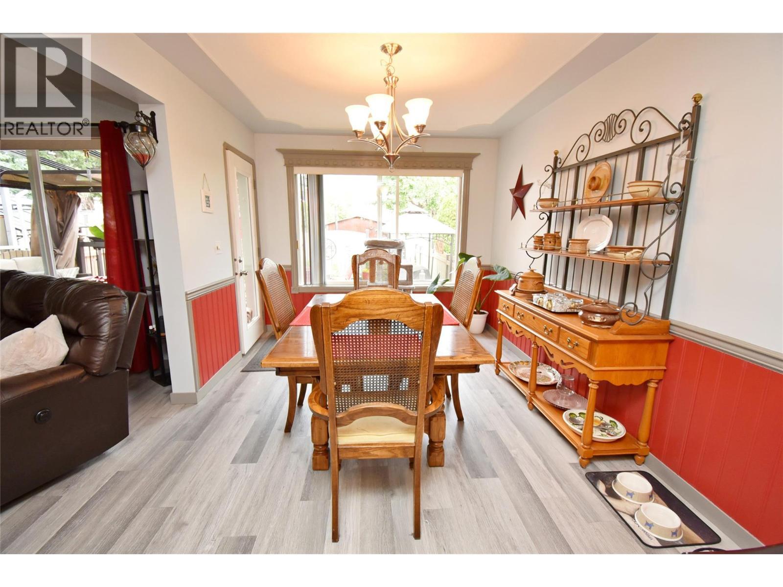 4404 20 Street Unit# 3, Vernon, BC - Indoor Photo Showing Dining Room