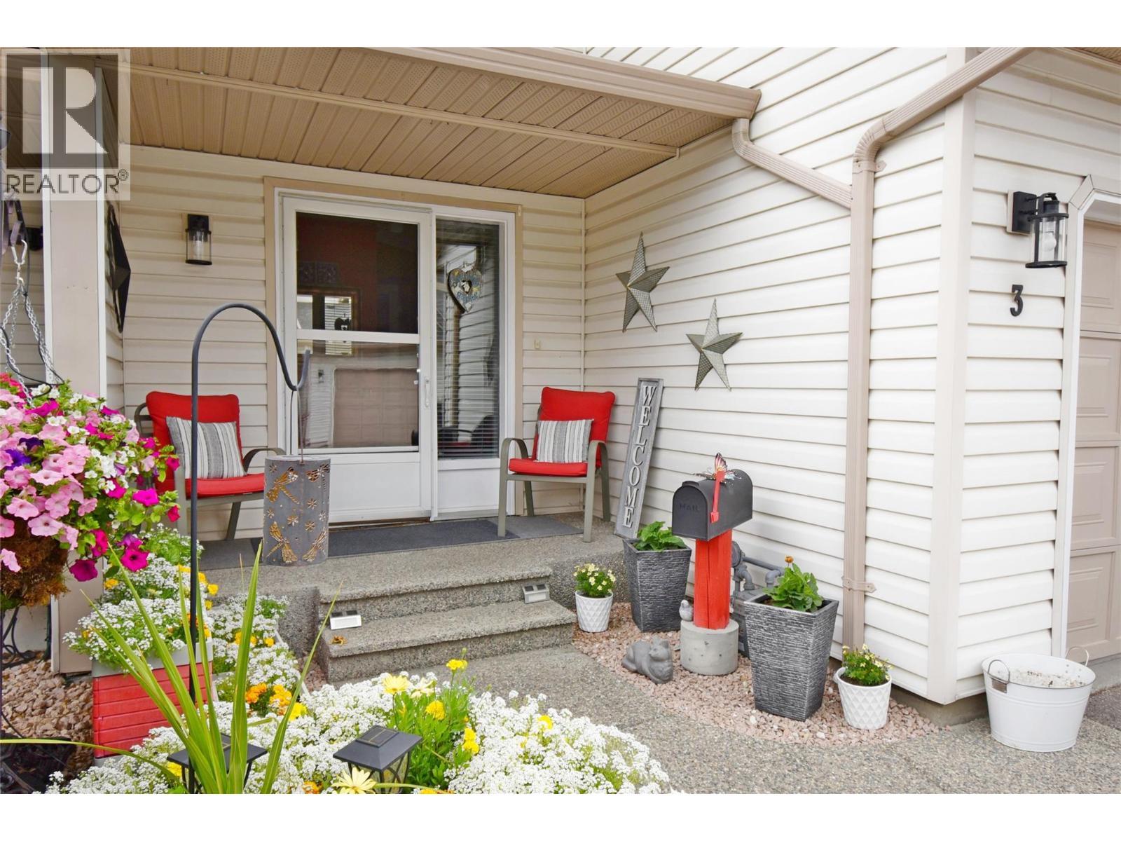 Front Entrance - 4404 20 Street Unit# 3, Vernon, BC - Outdoor With Deck Patio Veranda With Exterior