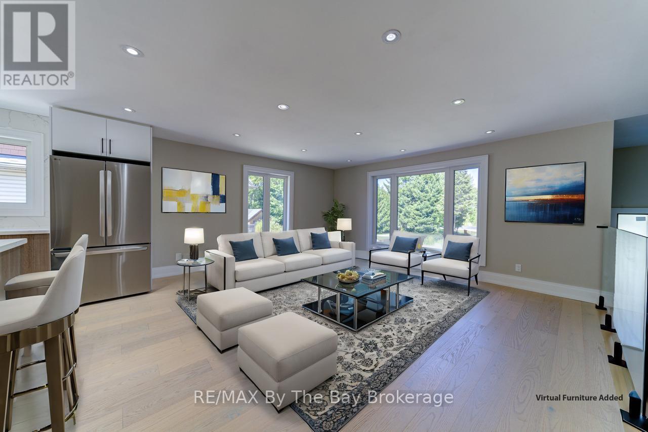 209854 Highway 26, Blue Mountains, ON - Indoor Photo Showing Living Room