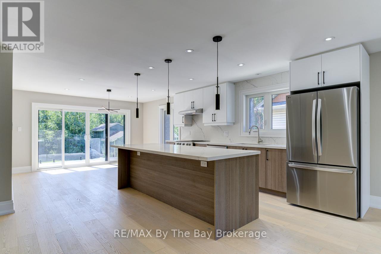 209854 Highway 26, Blue Mountains, ON - Indoor Photo Showing Kitchen With Upgraded Kitchen