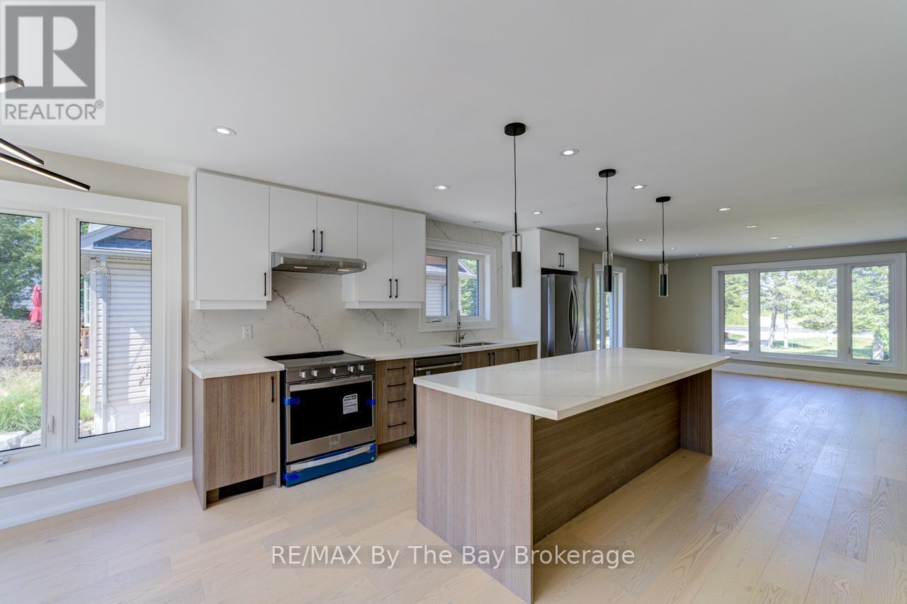 209854 Highway 26, Blue Mountains, ON - Indoor Photo Showing Kitchen With Upgraded Kitchen