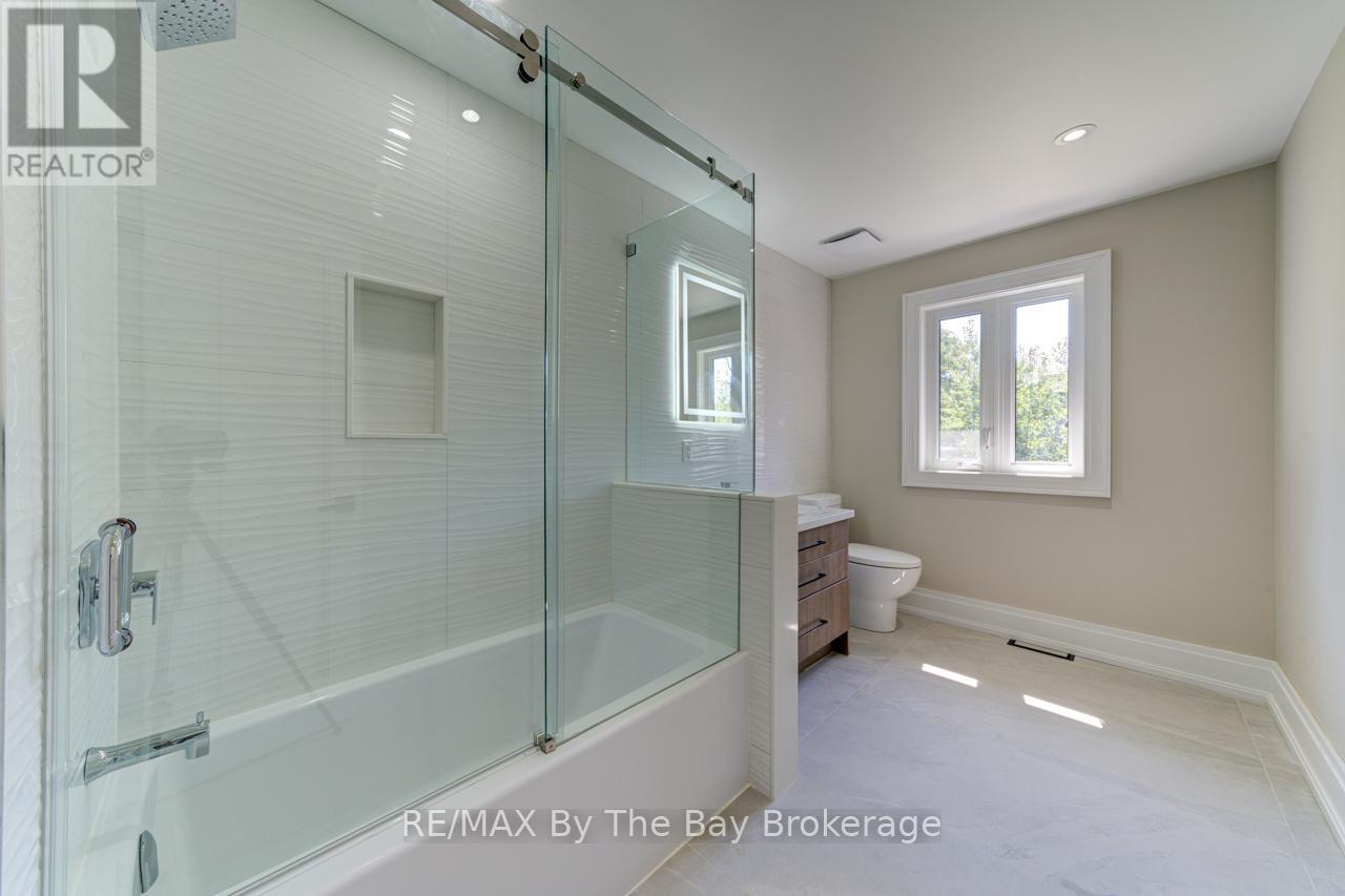 209854 Highway 26, Blue Mountains, ON - Indoor Photo Showing Bathroom