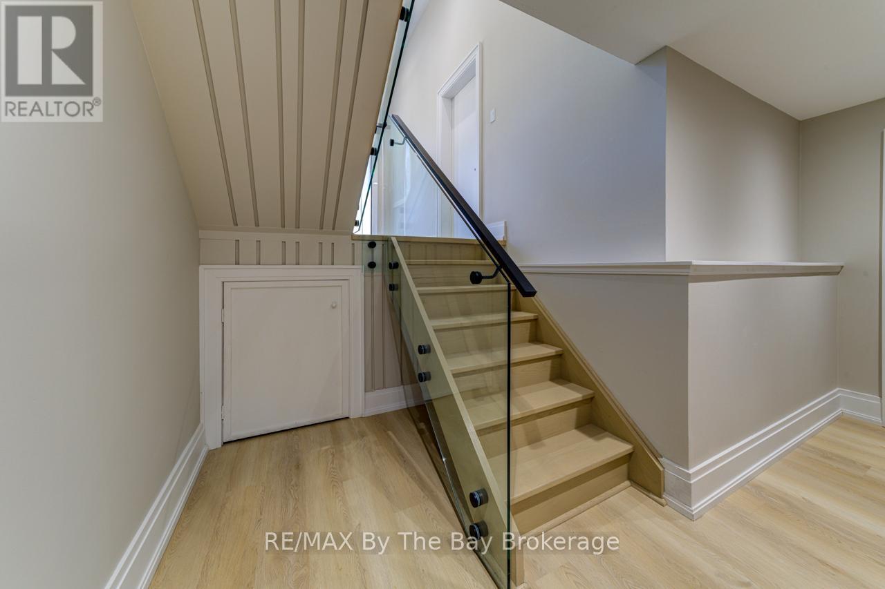 209854 Highway 26, Blue Mountains, ON - Indoor Photo Showing Other Room