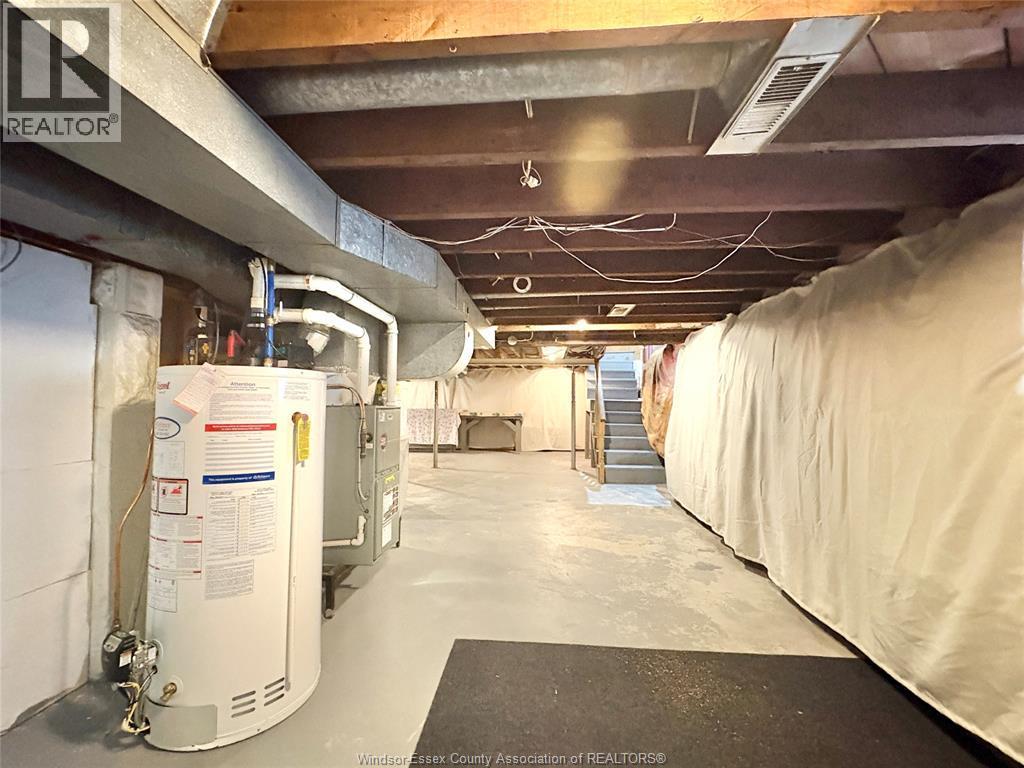 1794 Gladstone Unit# Back, Windsor, ON - Indoor Photo Showing Basement