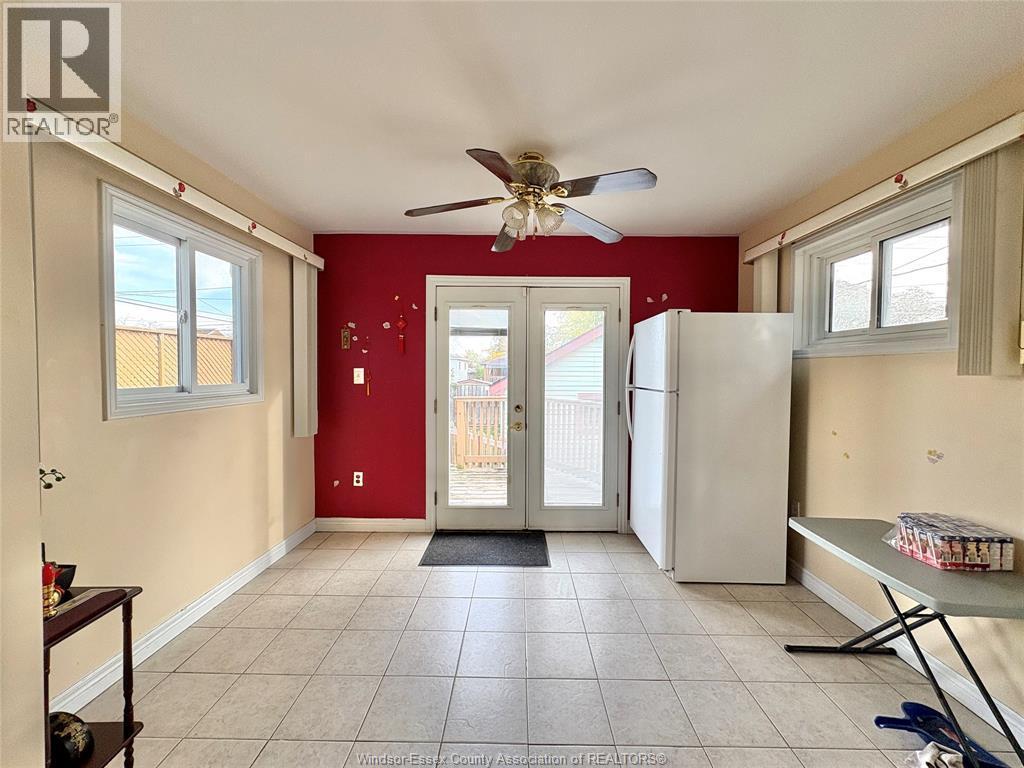 1794 Gladstone Unit# Back, Windsor, ON - Indoor Photo Showing Other Room