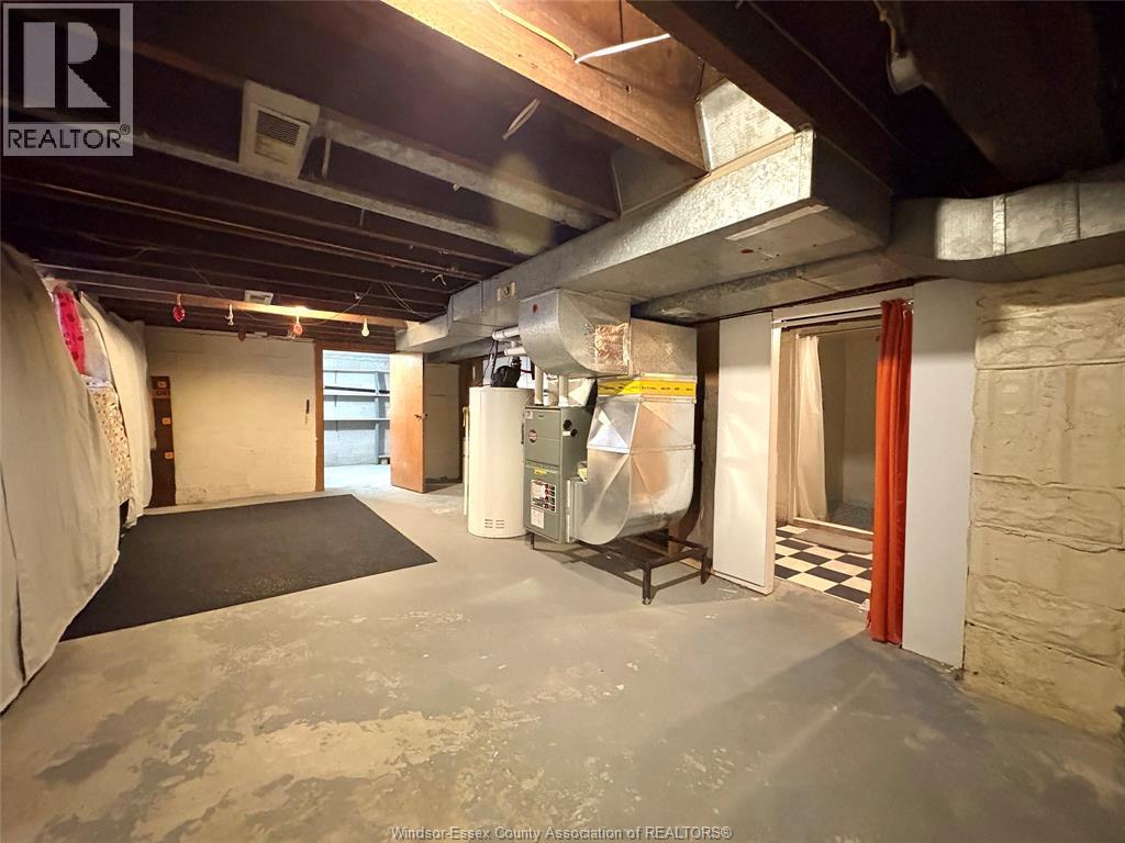 1794 Gladstone Unit# Back, Windsor, ON - Indoor Photo Showing Basement