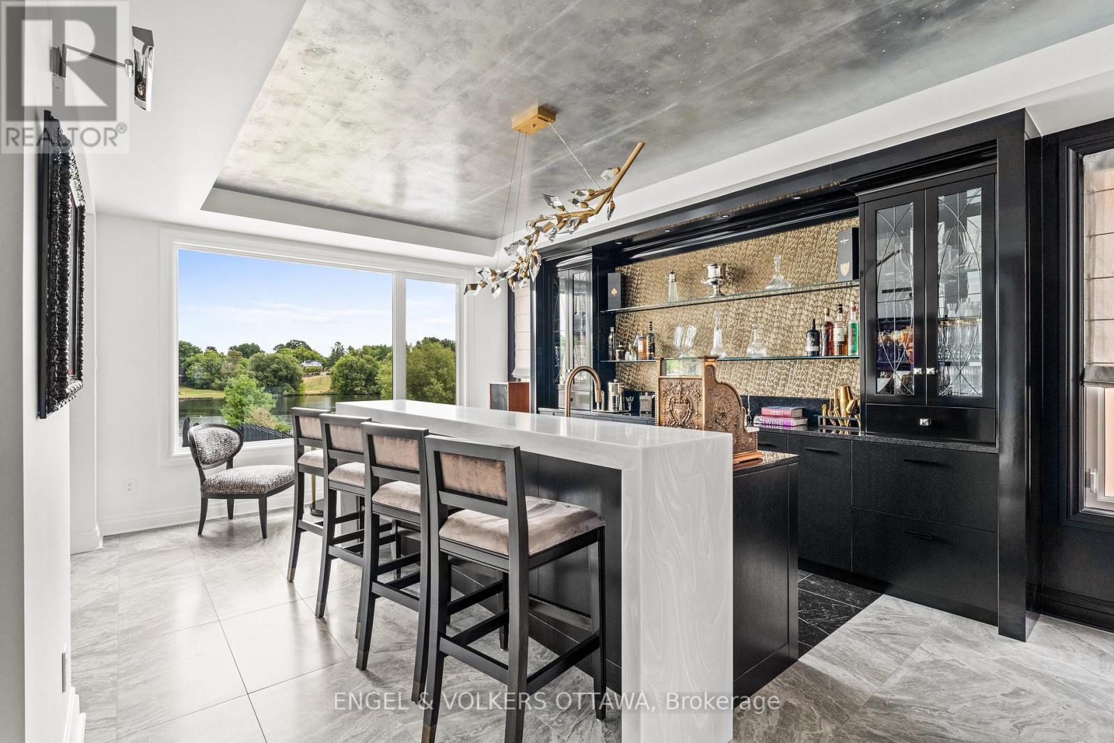 151 Winding Way, Ottawa, ON - Indoor Photo Showing Dining Room
