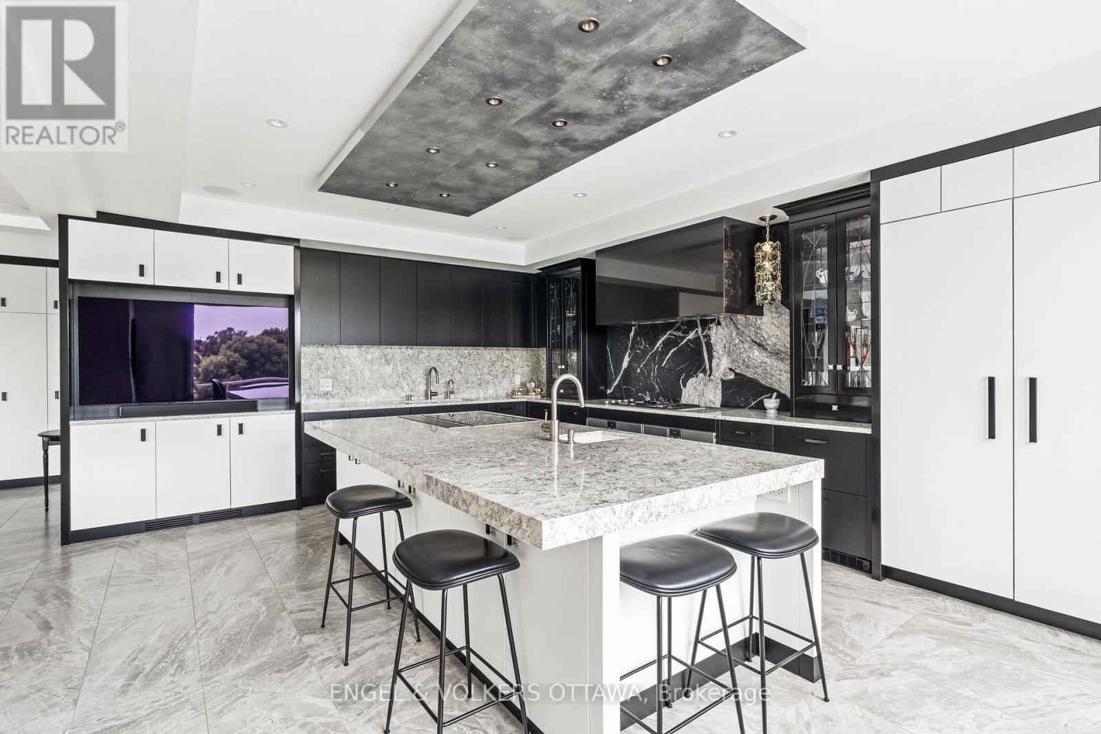 151 Winding Way, Ottawa, ON - Indoor Photo Showing Kitchen
