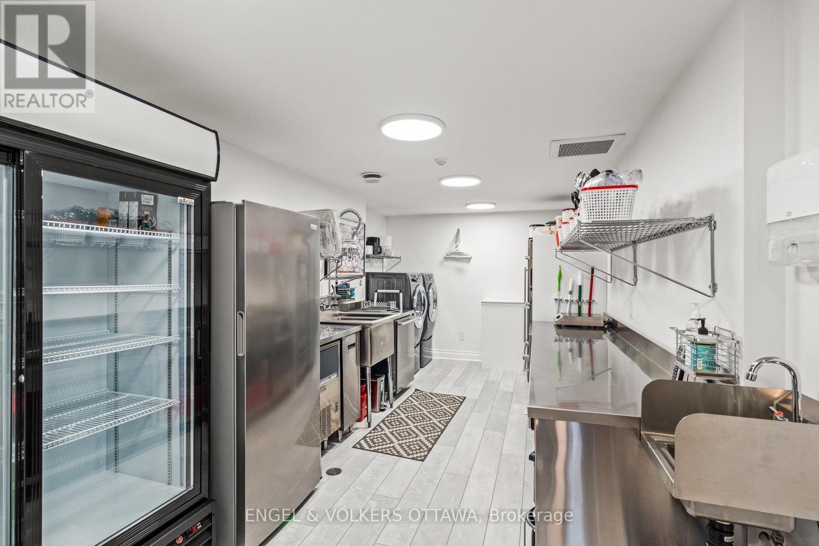 151 Winding Way, Ottawa, ON -