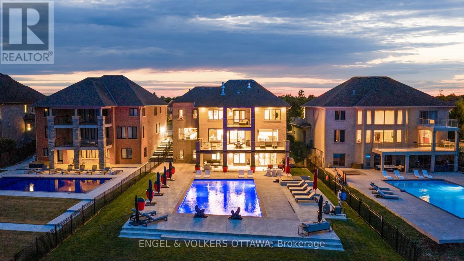 151 Winding Way, Ottawa, ON - Outdoor With In Ground Pool With Balcony