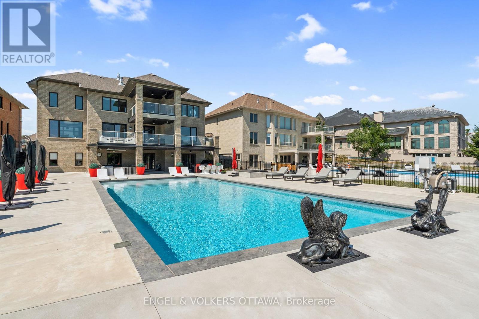 151 Winding Way, Ottawa, ON - Outdoor With In Ground Pool