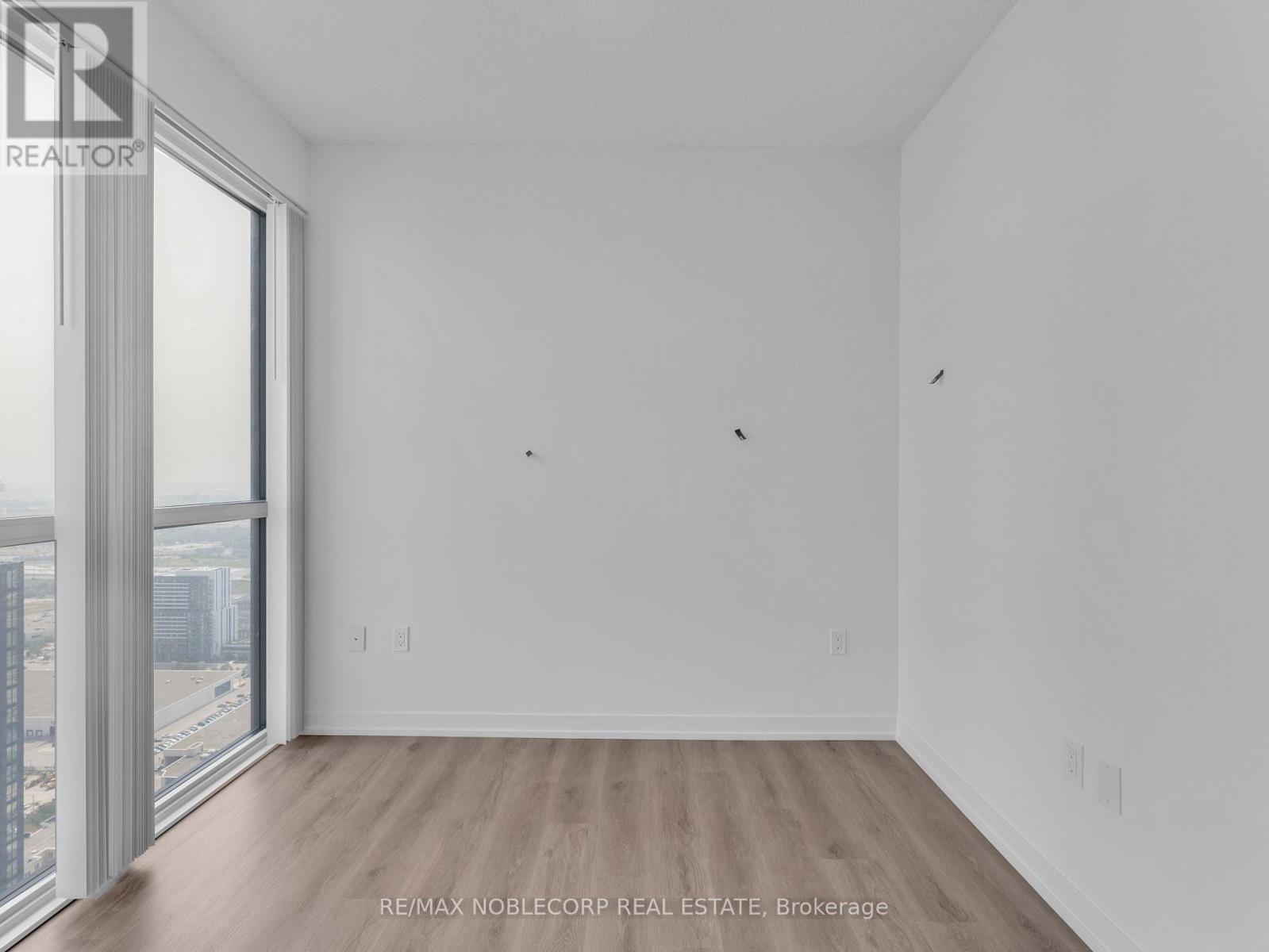 5012 - 225 Commerce Street, Vaughan, ON - Indoor Photo Showing Other Room
