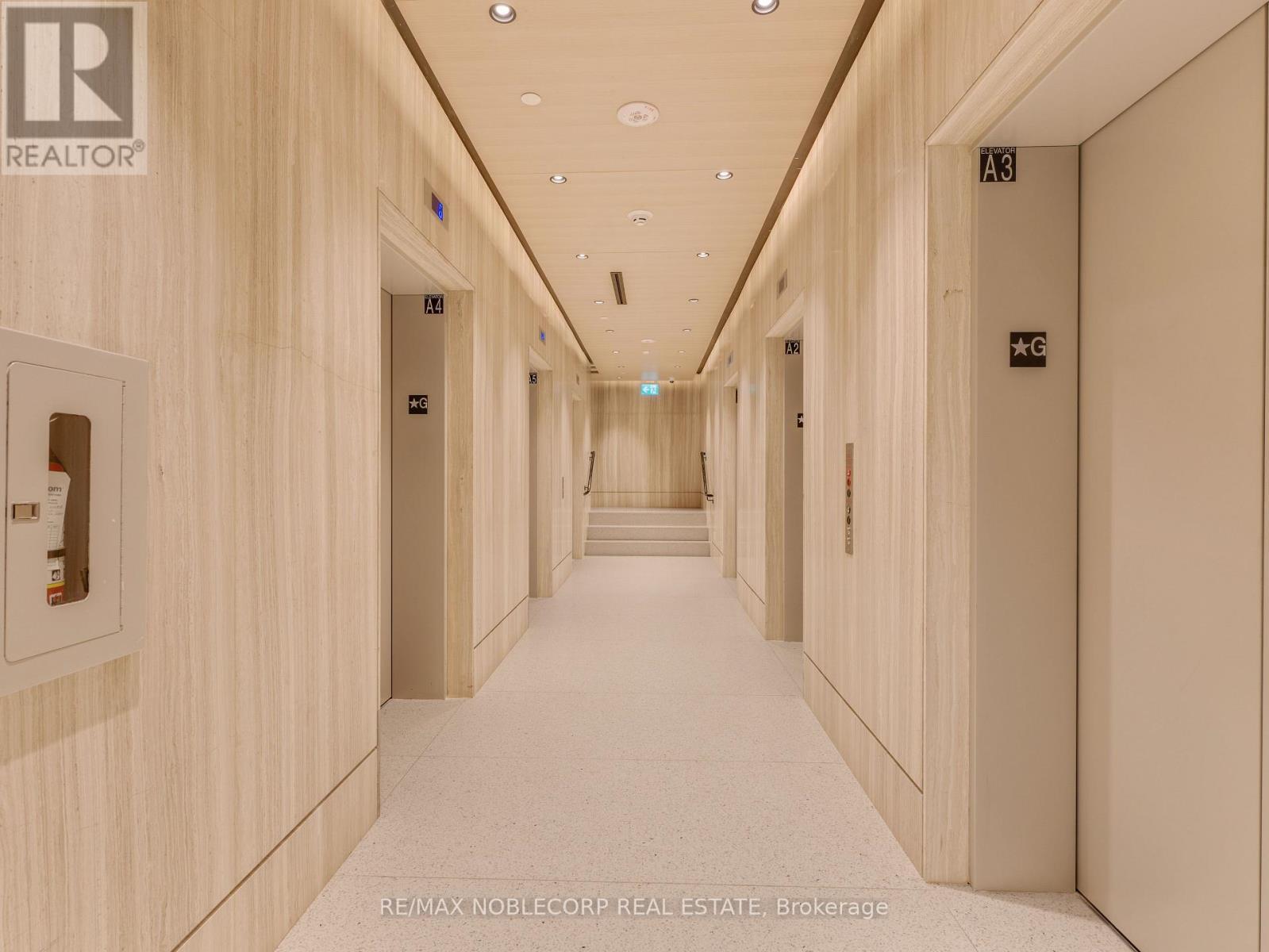 5012 - 225 Commerce Street, Vaughan, ON - Indoor Photo Showing Other Room