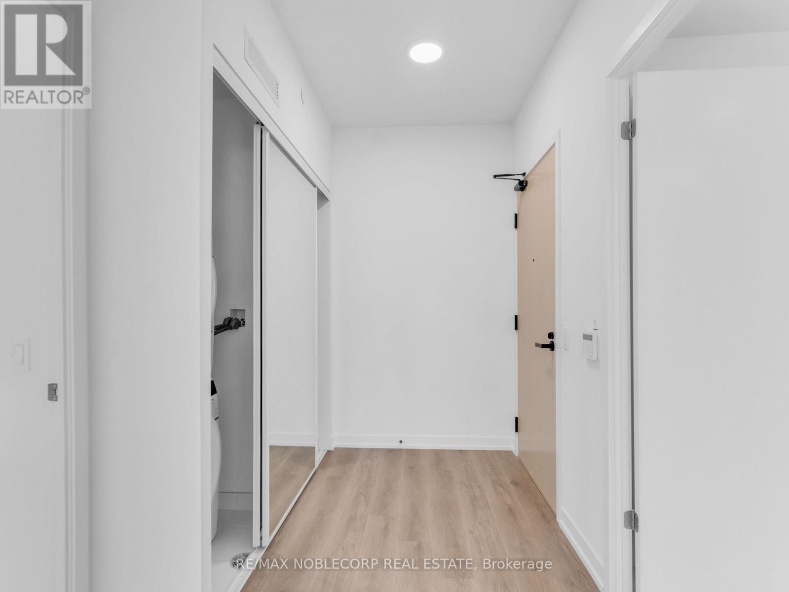 5012 - 225 Commerce Street, Vaughan, ON - Indoor Photo Showing Other Room