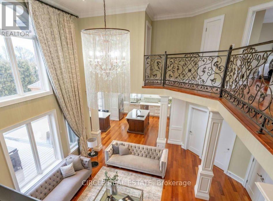 2489 Olinda Court, Mississauga, ON - Indoor