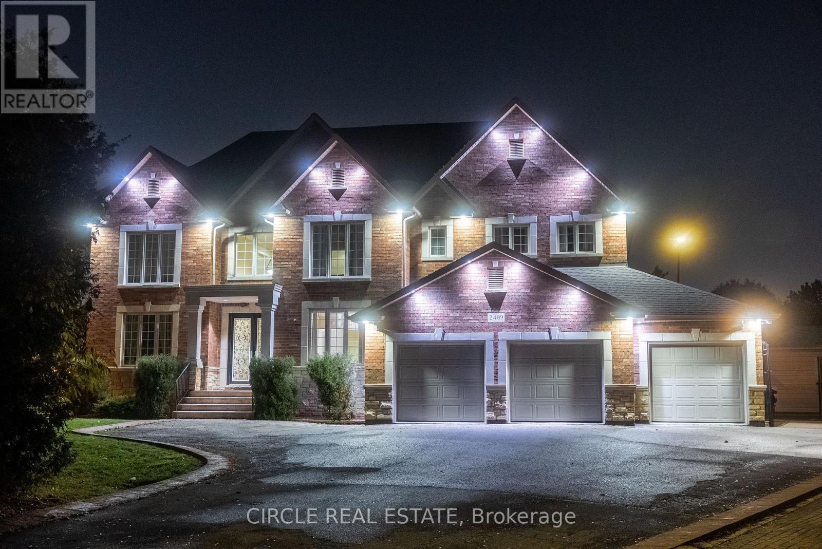 2489 Olinda Court, Mississauga, ON - Outdoor With Facade