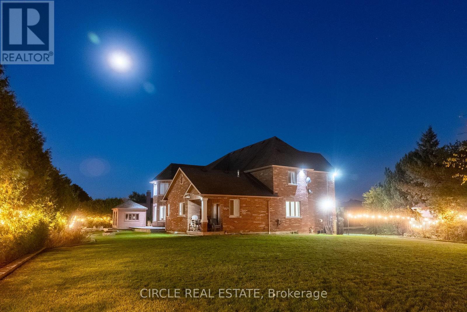 2489 Olinda Court, Mississauga, ON - Outdoor