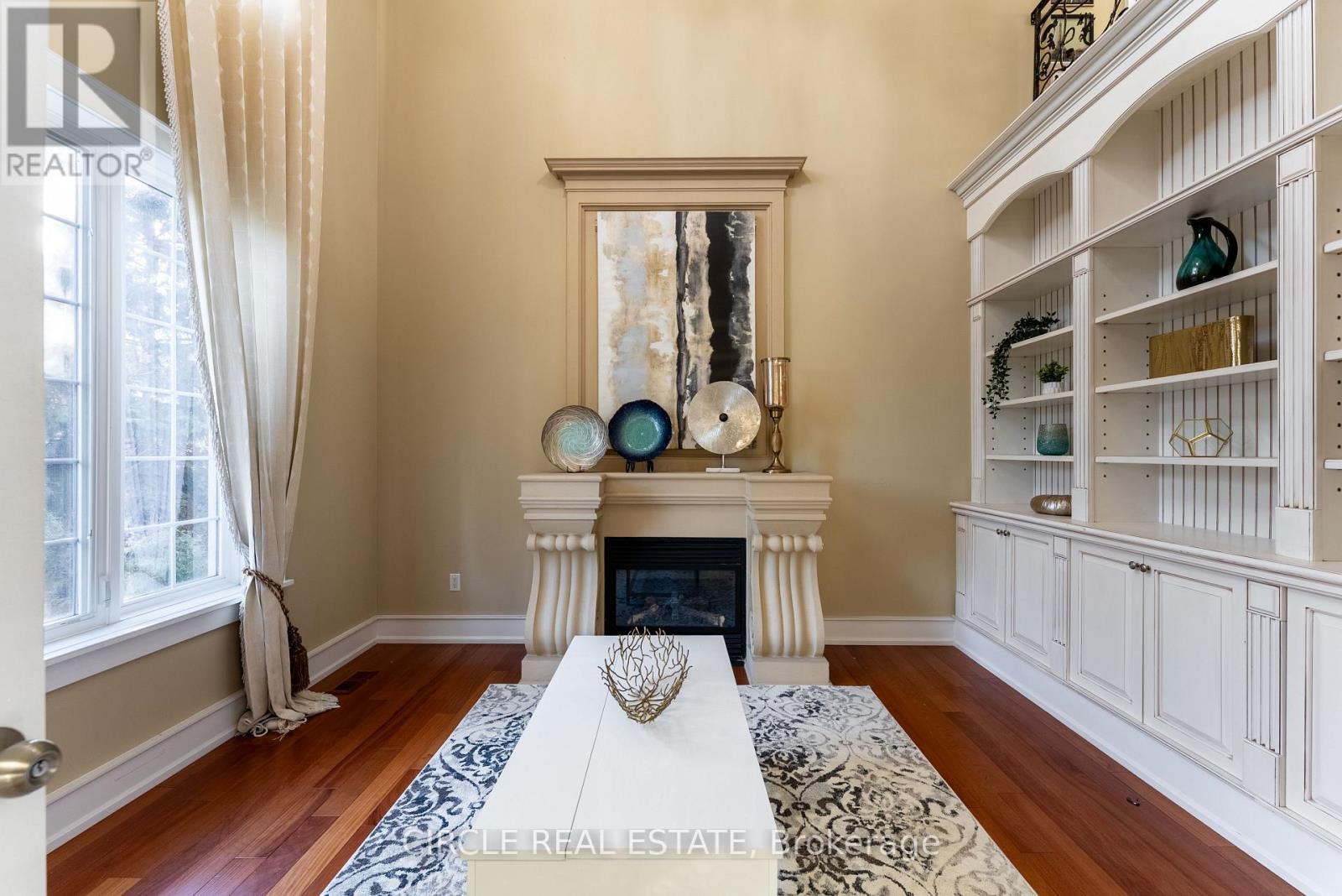 2489 Olinda Court, Mississauga, ON - Indoor Photo Showing Bedroom With Fireplace