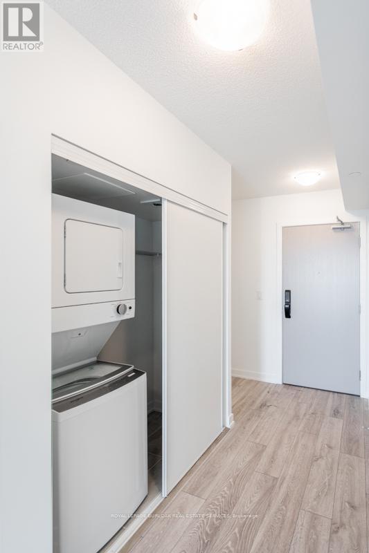 A401 - 3210 Dakota Common, Burlington, ON