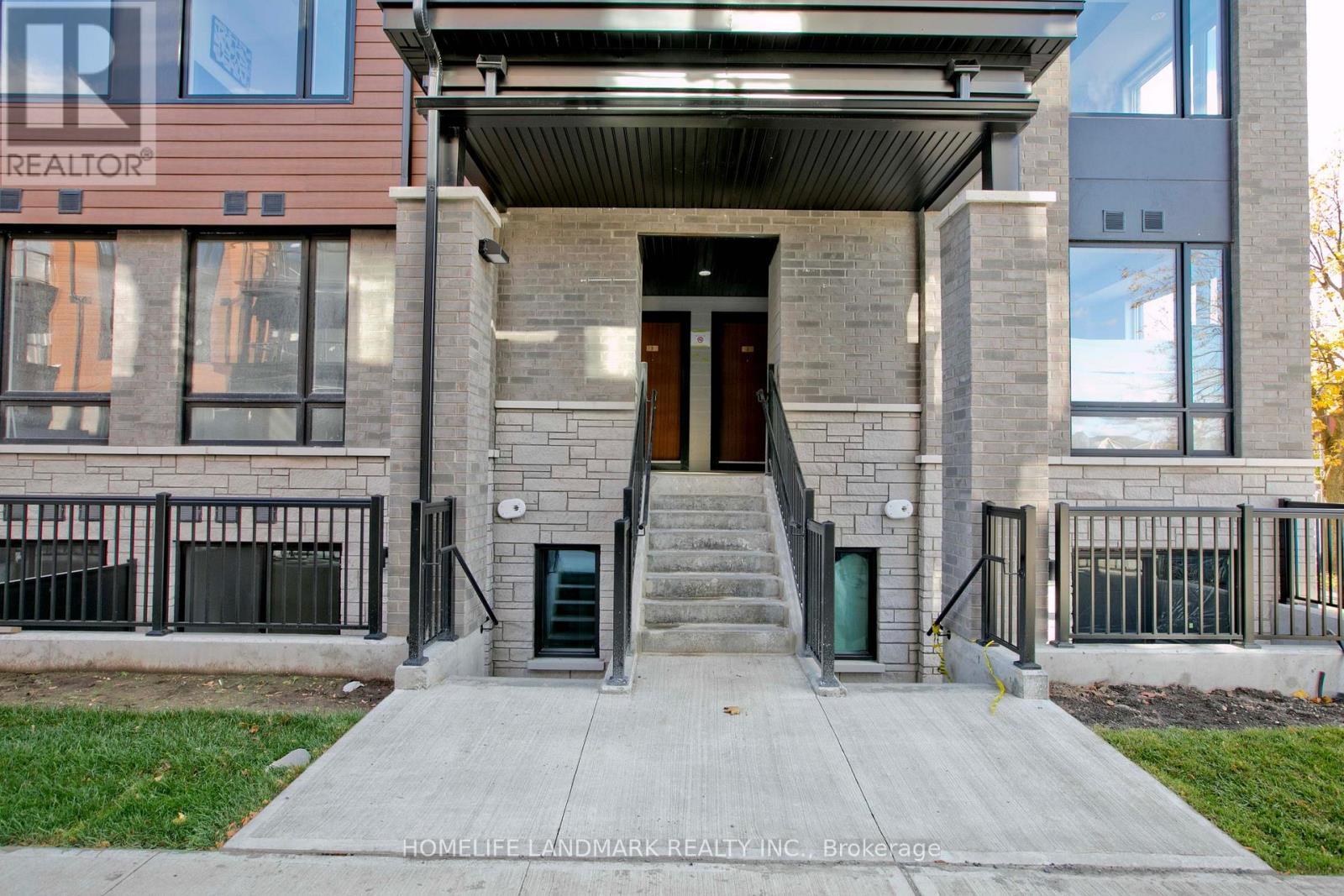 3 - 117 Marydale Street, Markham, ON - Outdoor With Facade