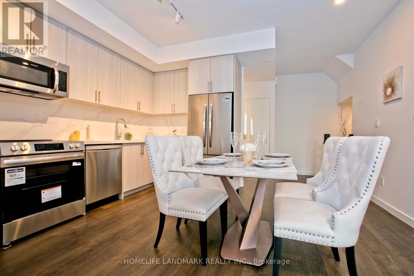 3 - 117 Marydale Street, Markham, ON - Indoor