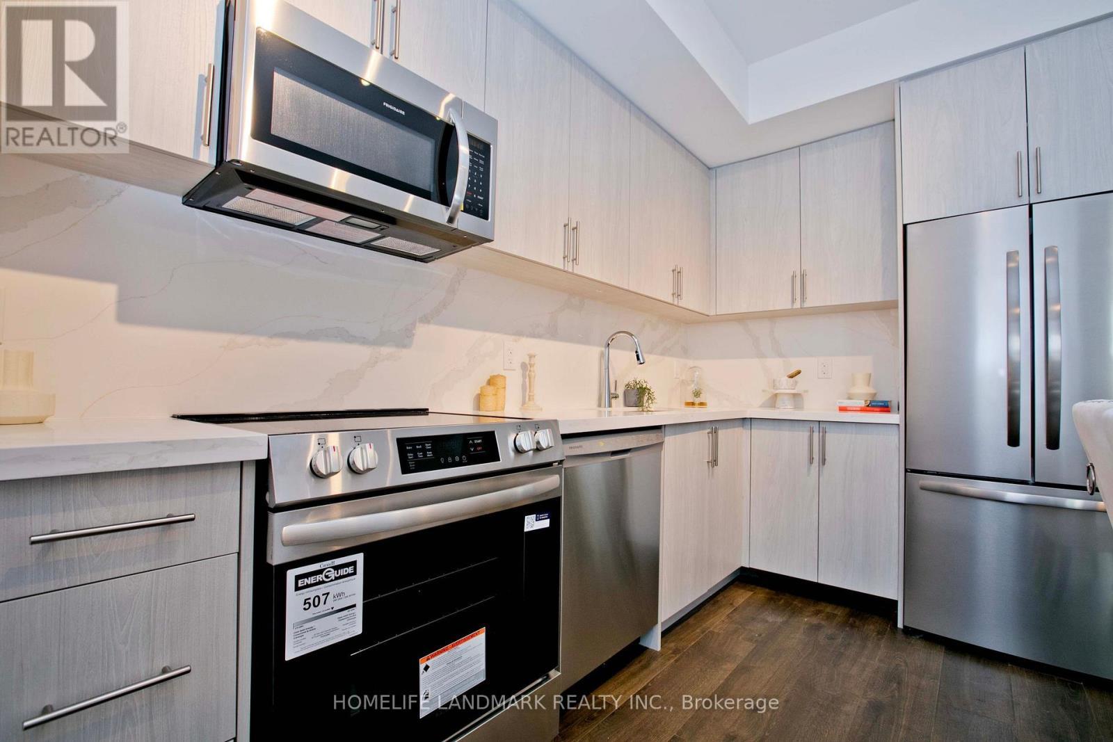 3 - 117 Marydale Street, Markham, ON - Indoor Photo Showing Kitchen With Stainless Steel Kitchen