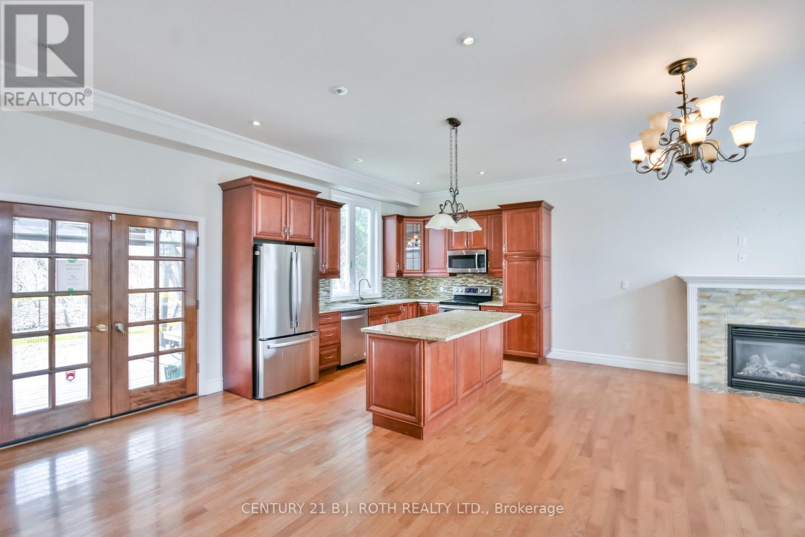 16 Gray Lane, Barrie, ON - Indoor Photo Showing Kitchen With Fireplace