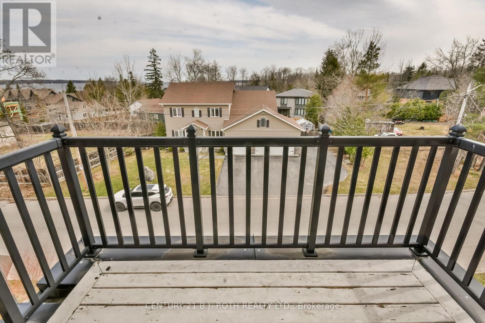 16 Gray Lane, Barrie, ON - Outdoor With Balcony