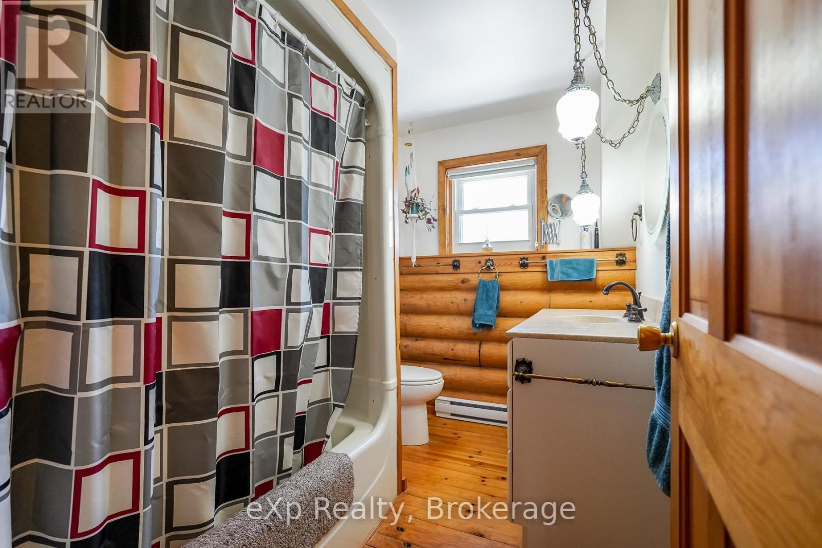 1483 Highway 6, South Bruce Peninsula, ON - Indoor