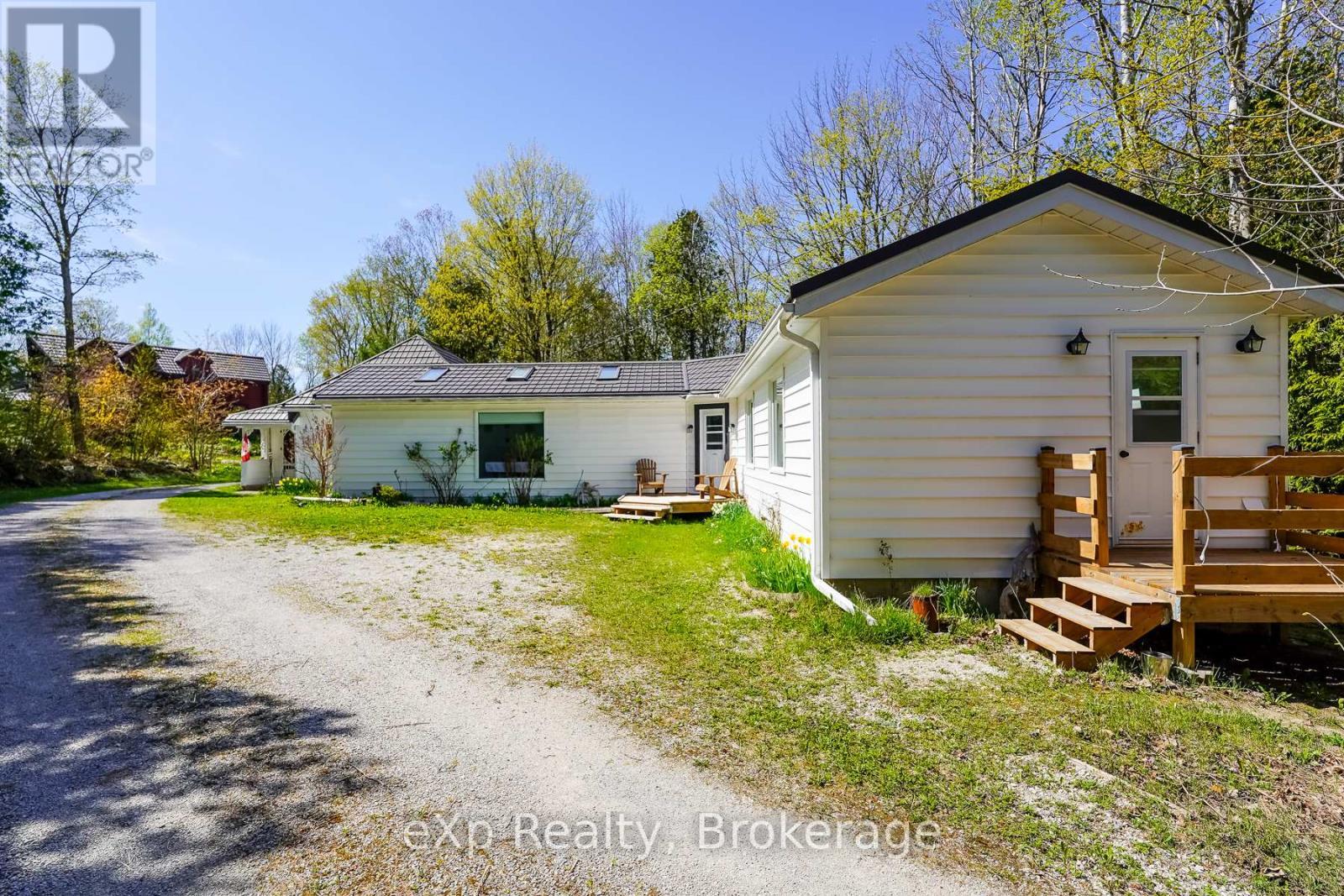 1483 Highway 6, South Bruce Peninsula, ON - Outdoor