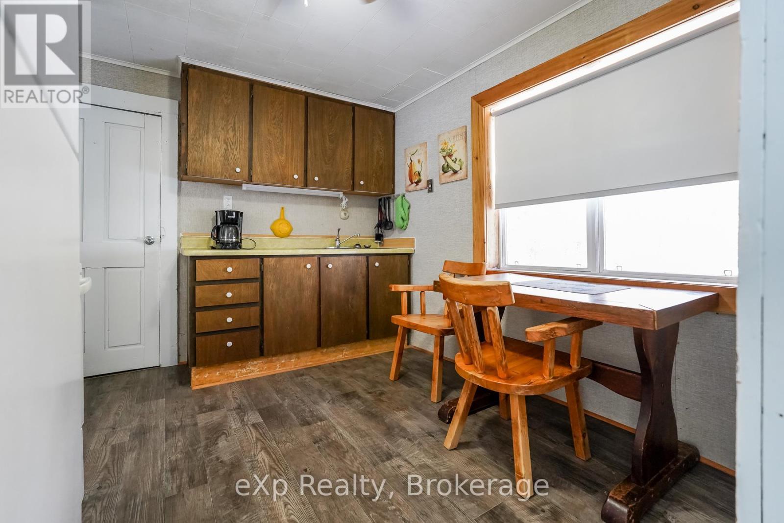 1483 Highway 6, South Bruce Peninsula, ON - Indoor