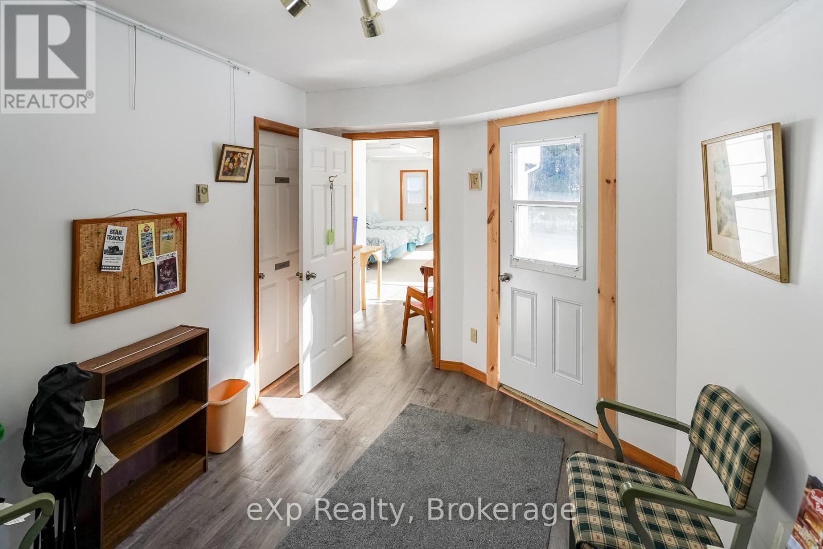 1483 Highway 6, South Bruce Peninsula, ON - Indoor Photo Showing Other Room