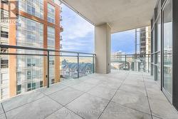 Balcony access from Prim Bed -