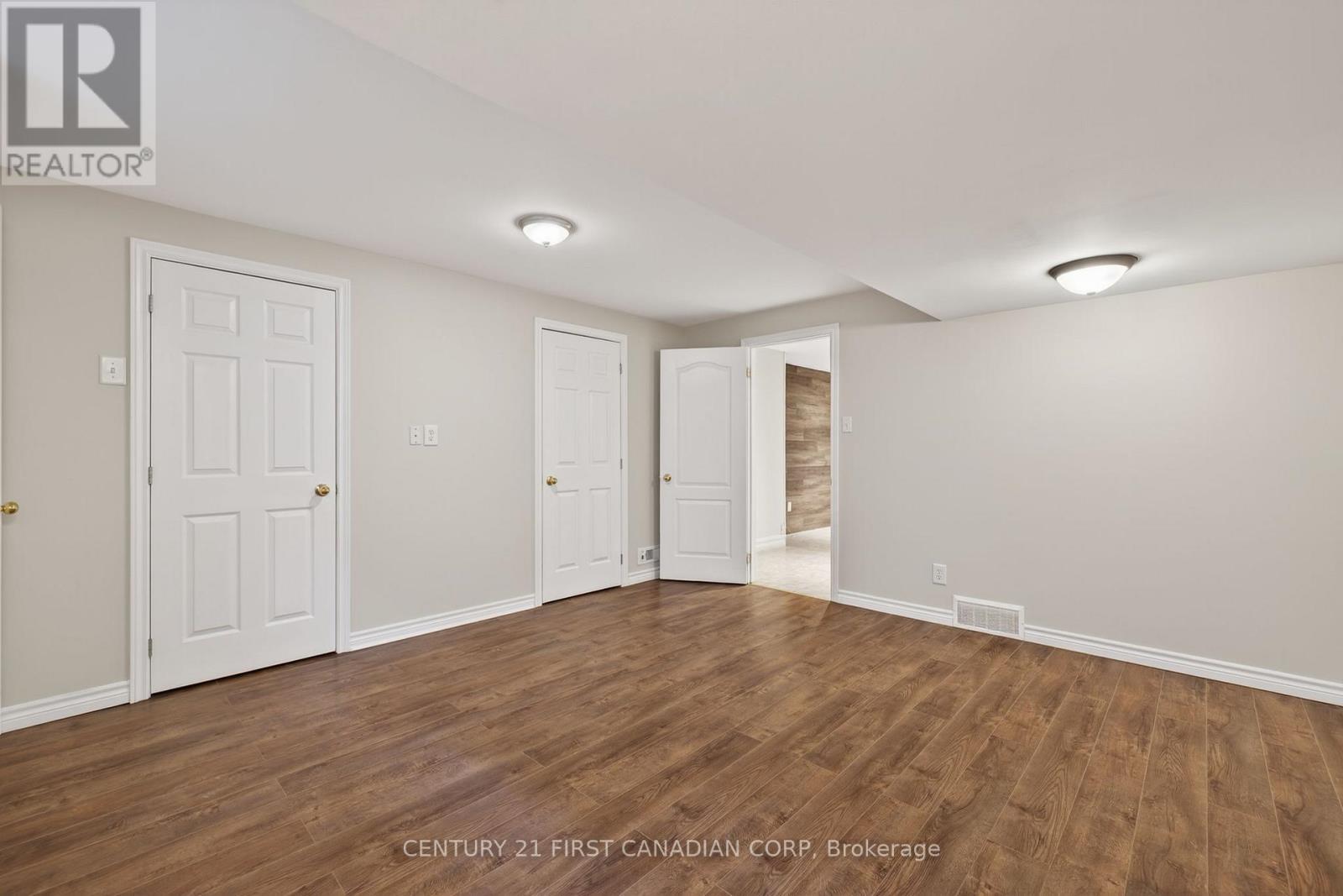 2616 Emerson Street, Strathroy-Caradoc (Mount Brydges), ON - Indoor Photo Showing Other Room