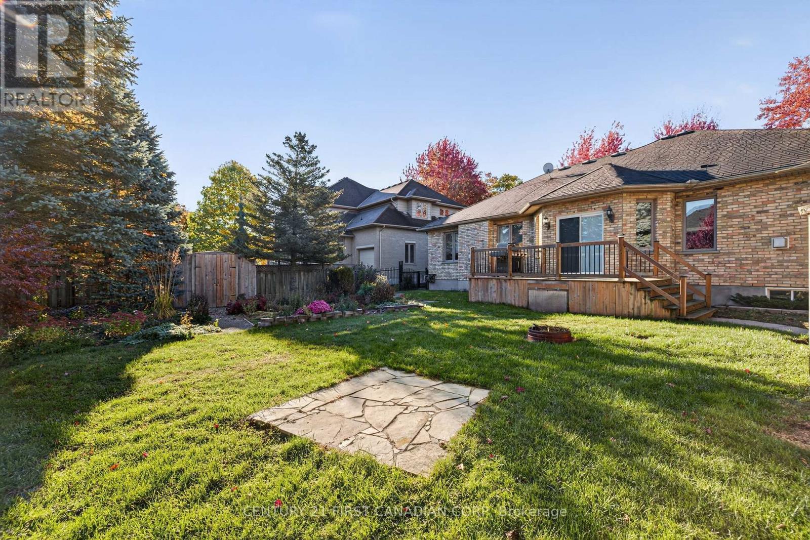 2616 Emerson Street, Strathroy-Caradoc (Mount Brydges), ON - Outdoor With Deck Patio Veranda