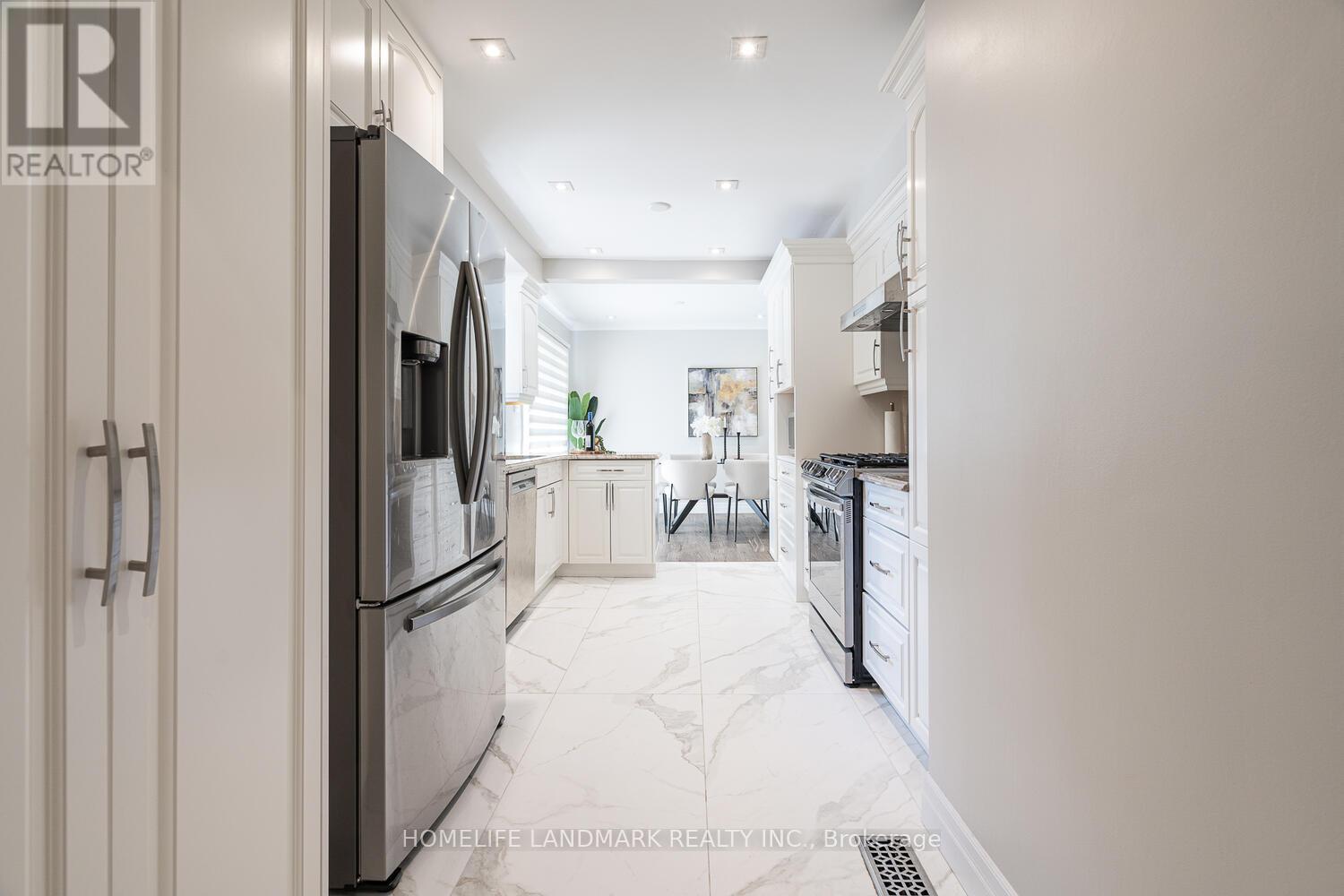 53 Heathview Avenue, Toronto, ON - Indoor Photo Showing Other Room