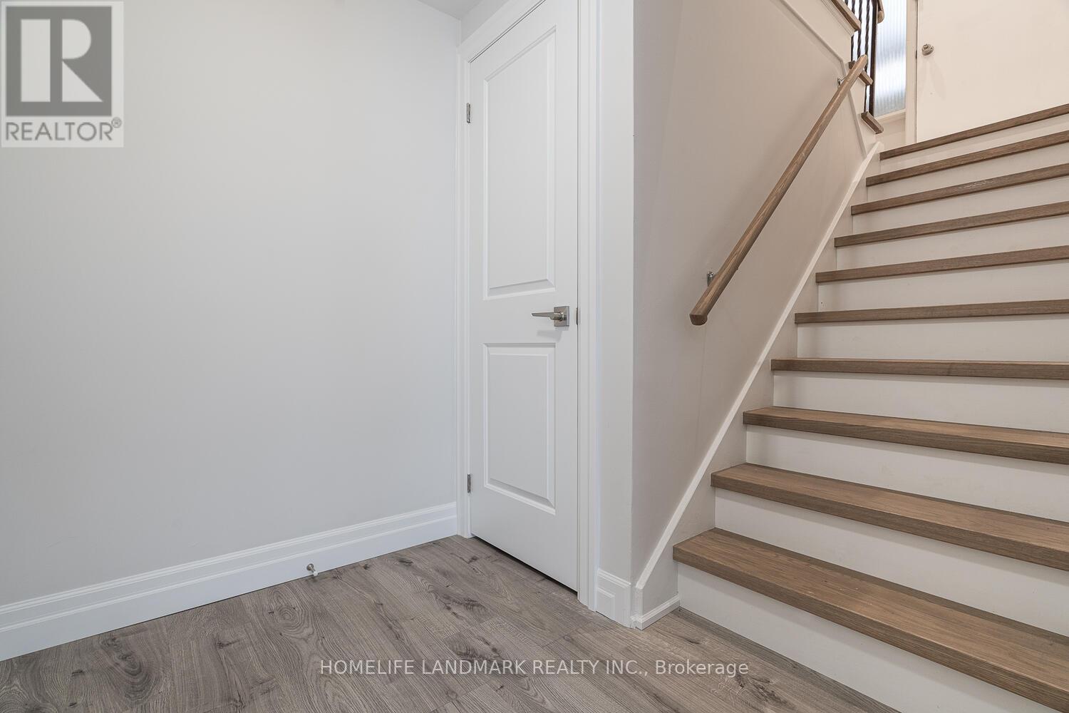 53 Heathview Avenue, Toronto, ON - Indoor Photo Showing Other Room