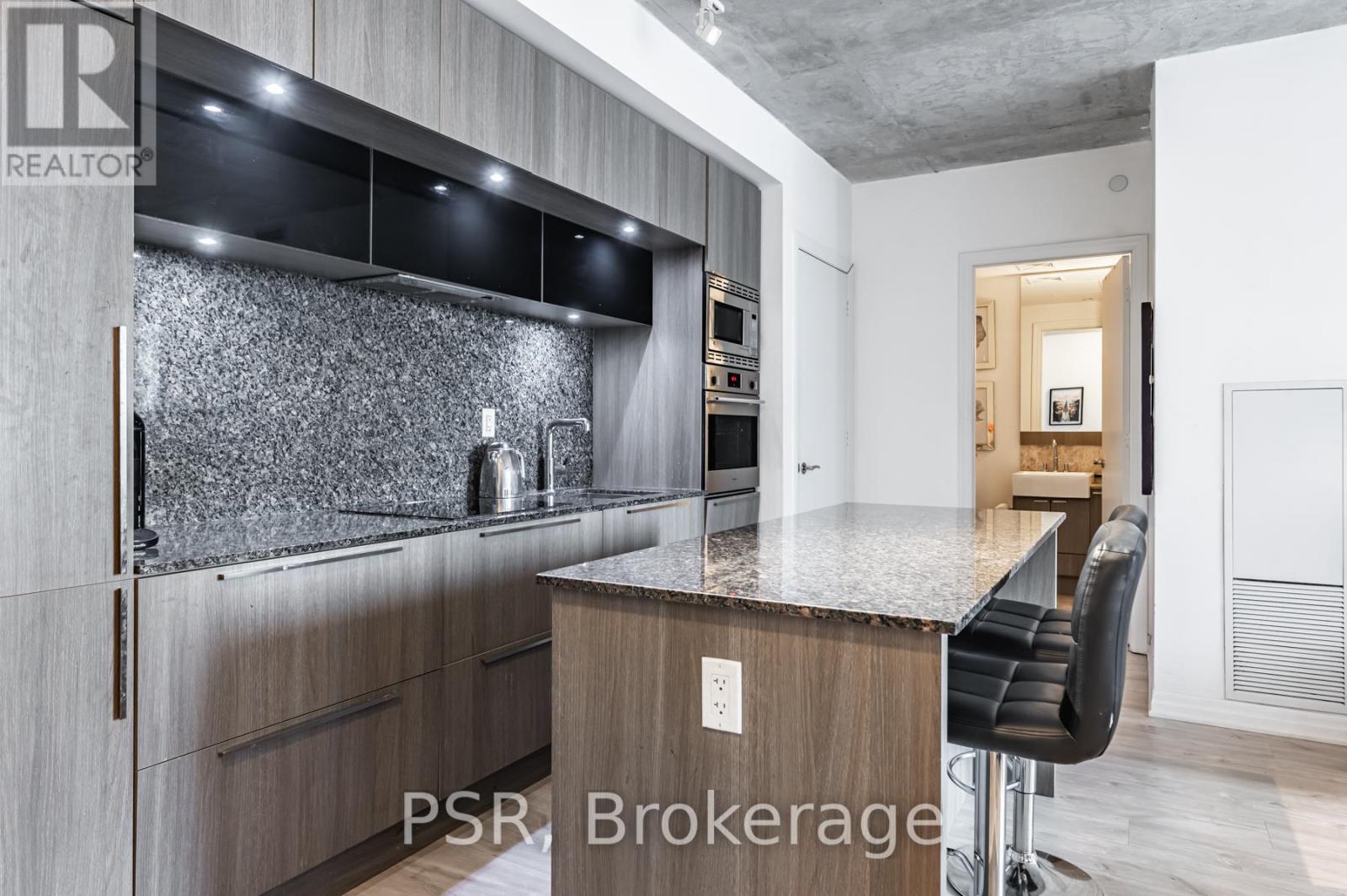 2101 - 88 Blue Jays Way, Toronto, ON - Indoor Photo Showing Kitchen With Upgraded Kitchen